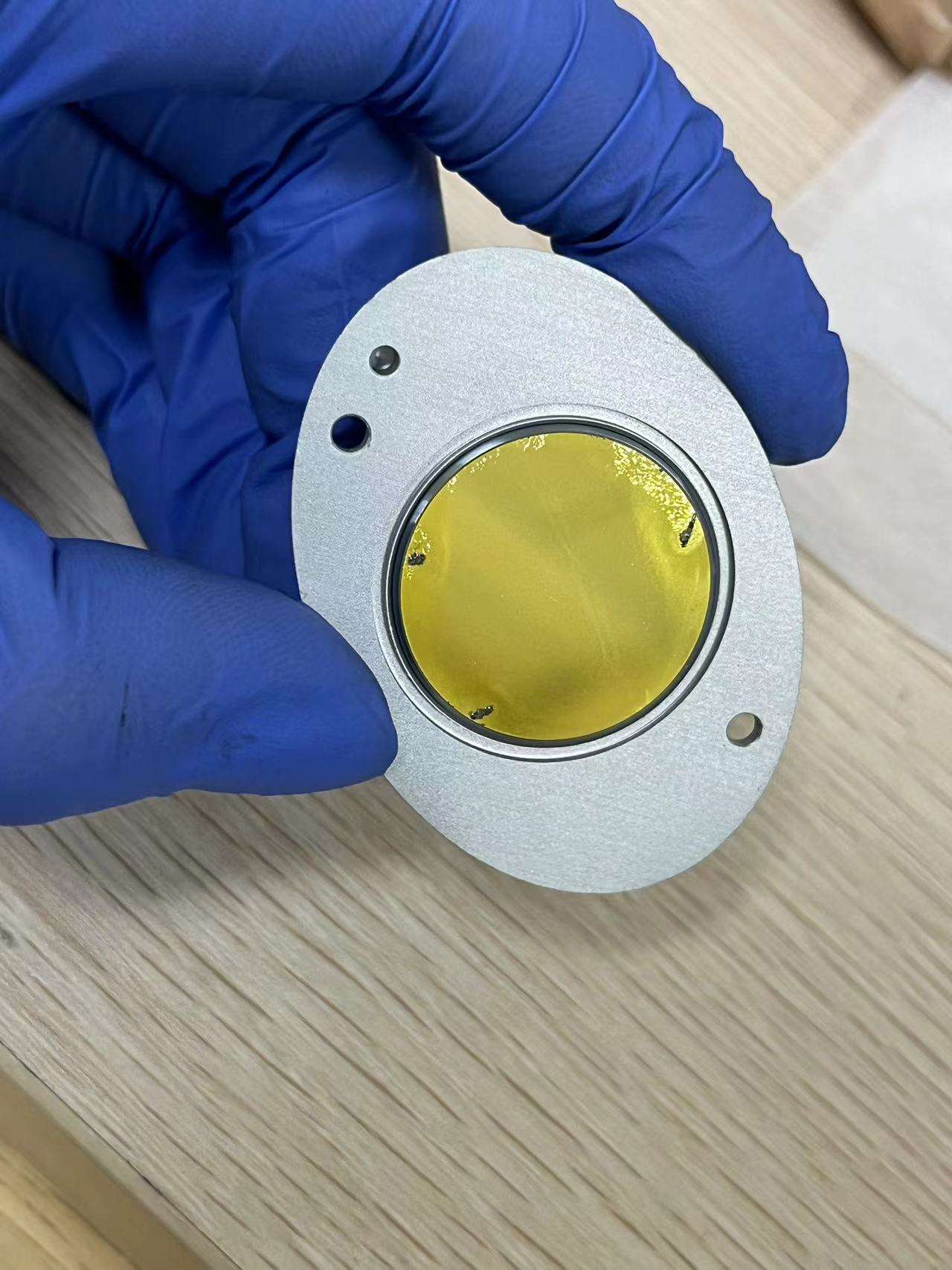 意大利DEKA二氧化碳激光機4塊鏡片鍍層損壞，需更換