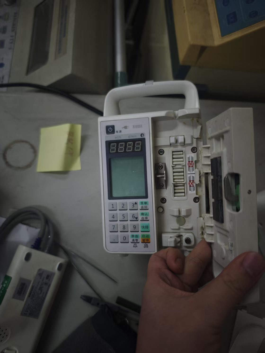 圣诺输液泵 SN-1600V 连接处断裂