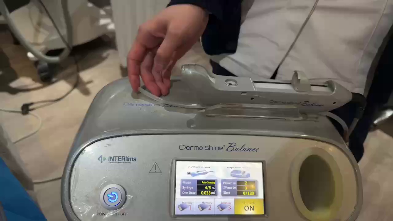 韩国德玛莎Derma shine&#039; Balance 二代 水光机维修。故障:不推药，加上屏幕经常死机