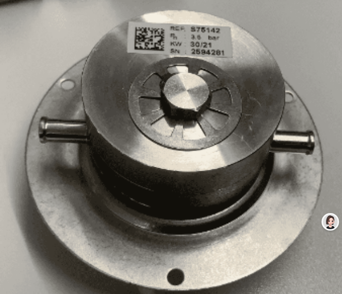 費(fèi)森尤斯 血透 4008 除氣泵兩個(gè)電機(jī)，兩個(gè)泵頭，肇慶