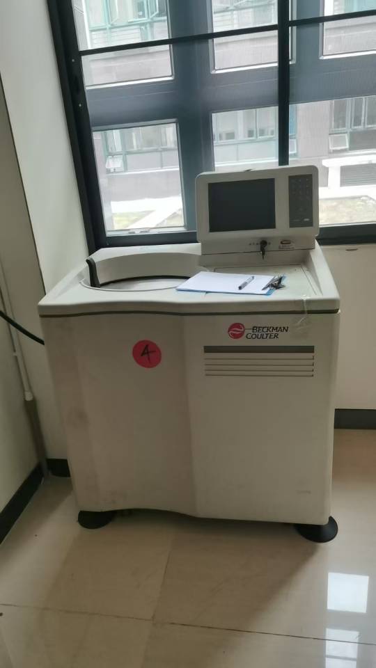 维修贝克曼 L-80 XP高速离心机开机就跳闸。