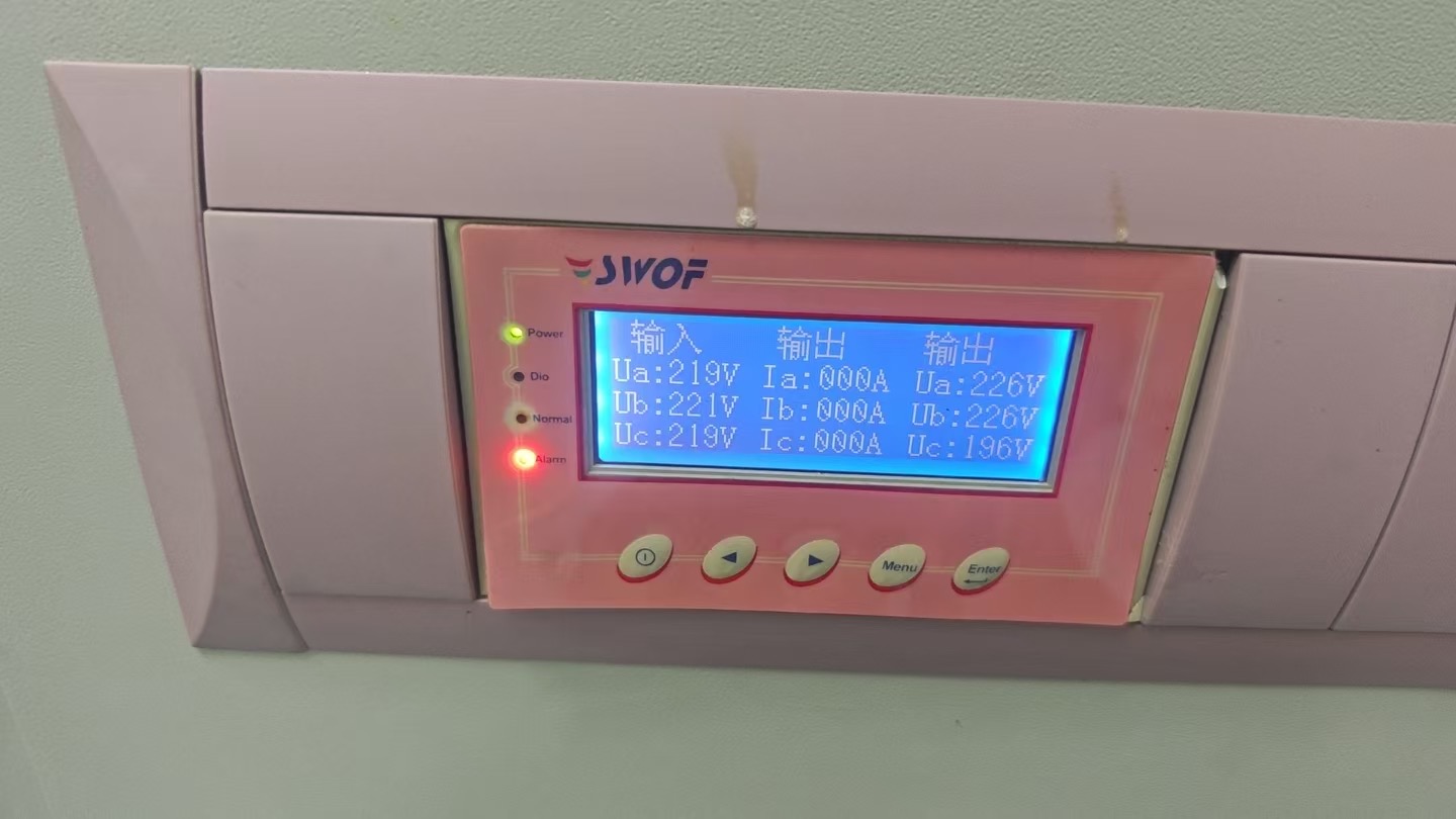 檢測穩(wěn)壓電源，卡頓比較嚴(yán)重經(jīng)常會自己斷電，然后報(bào)錯(cuò)不供電。
