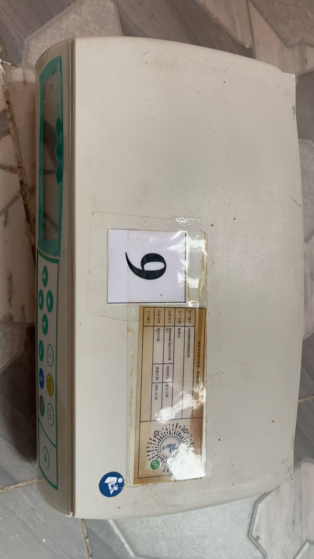 维修贝朗输液泵，驱动板烧坏，无法开机故障