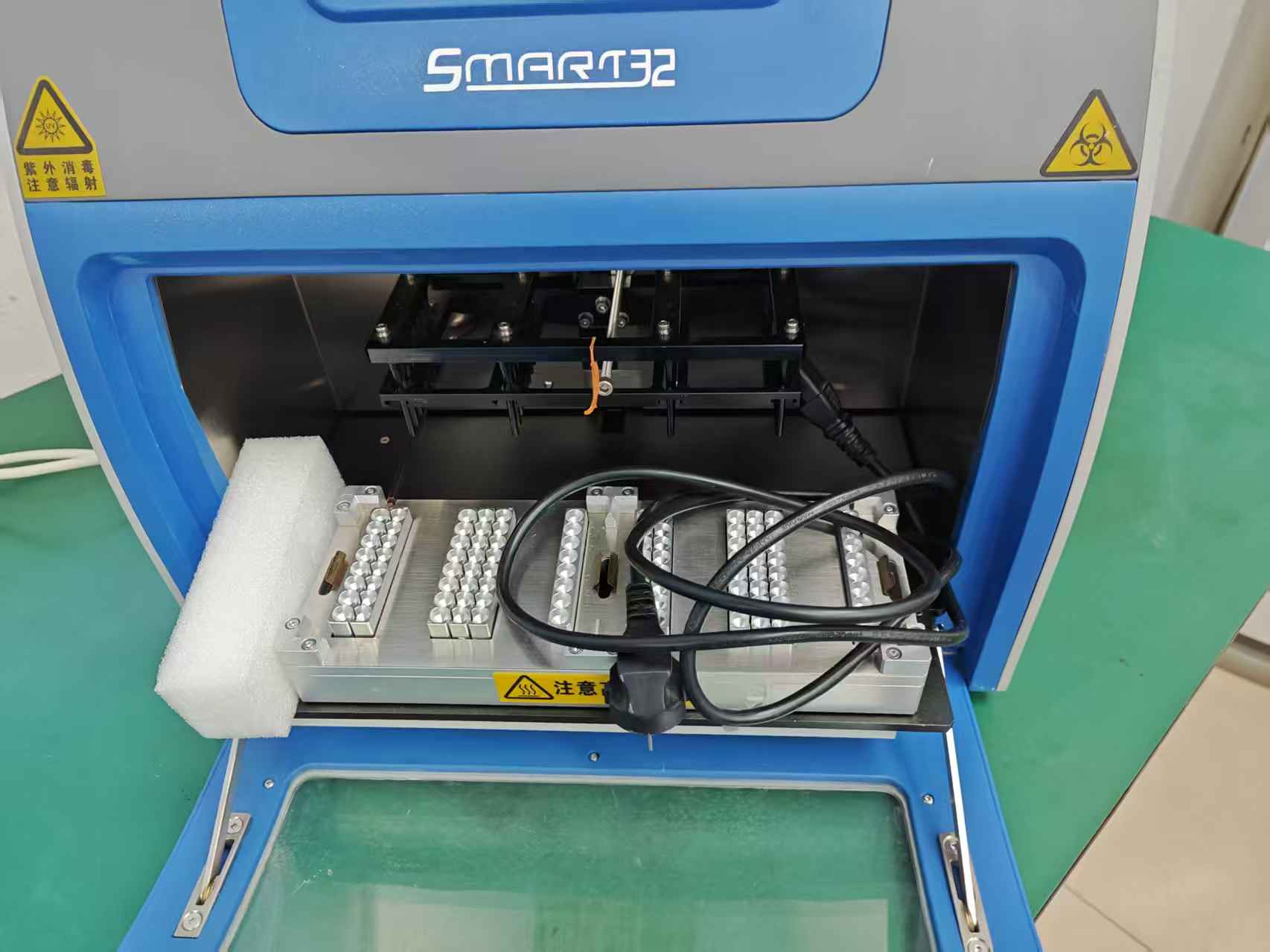 检测达安基因smart32提取仪通电没反应，需要维修。