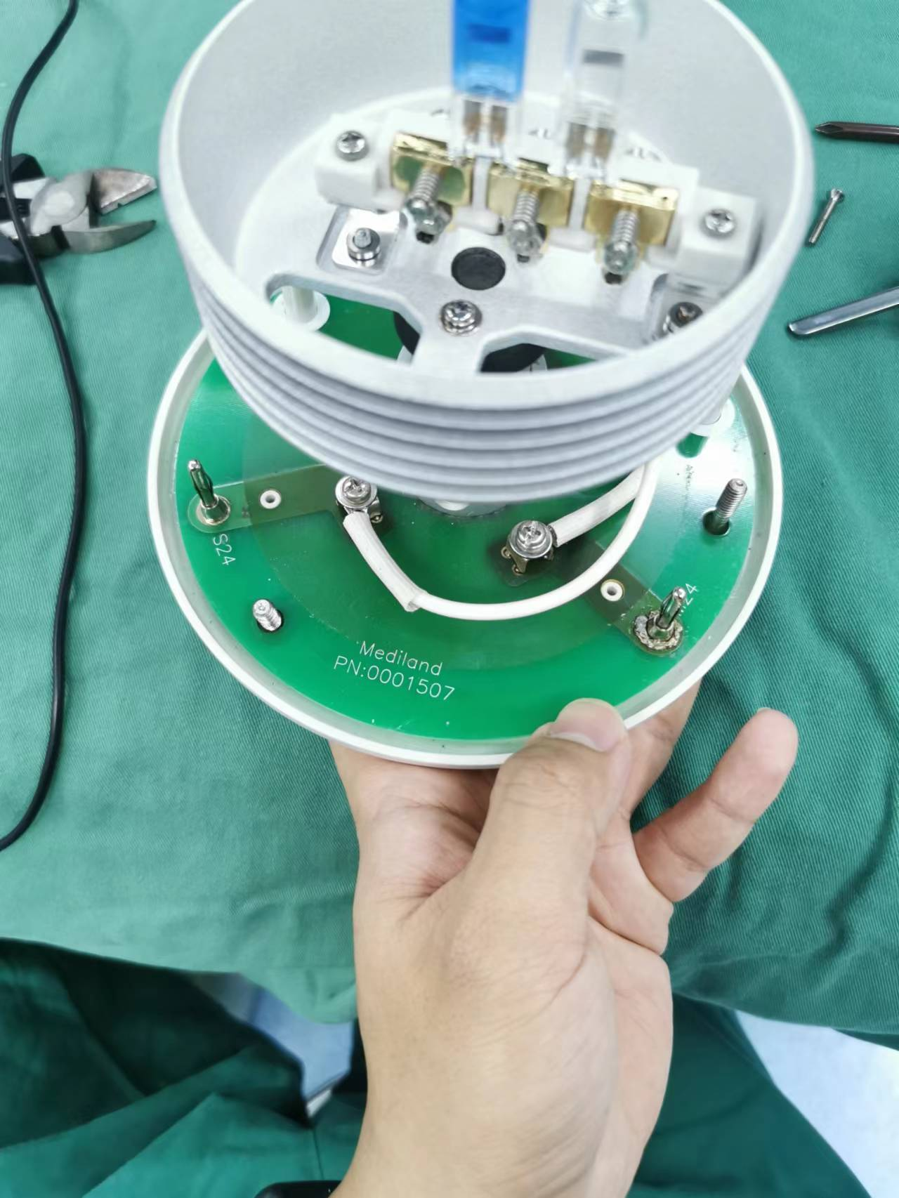 维修美迪兰南京医疗设备有限公司 无影灯 ML600/S 驱动板