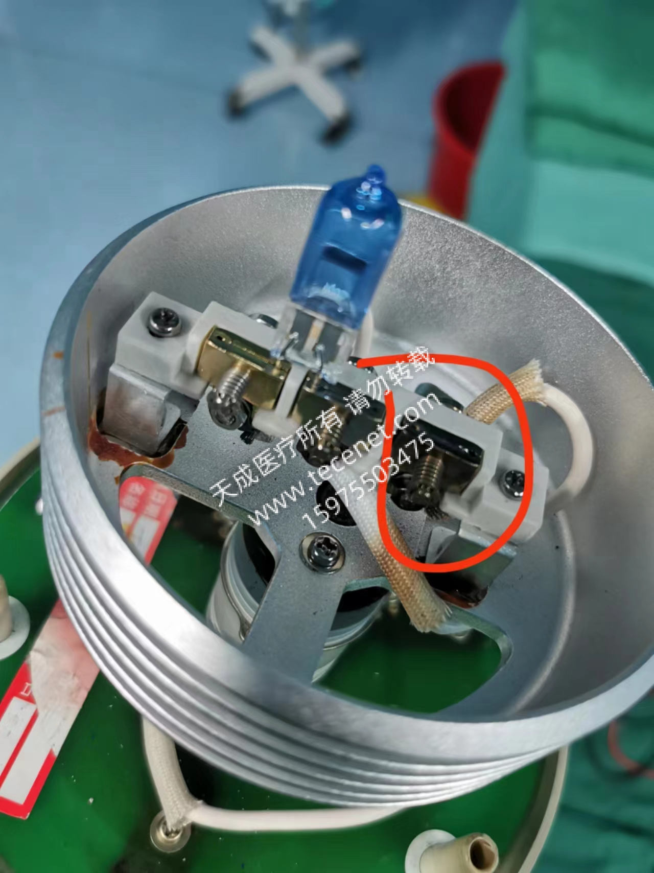 维修美兰迪 手术灯 ML600/D 铜片氧化,陶瓷座不稳,灯泡瓷座