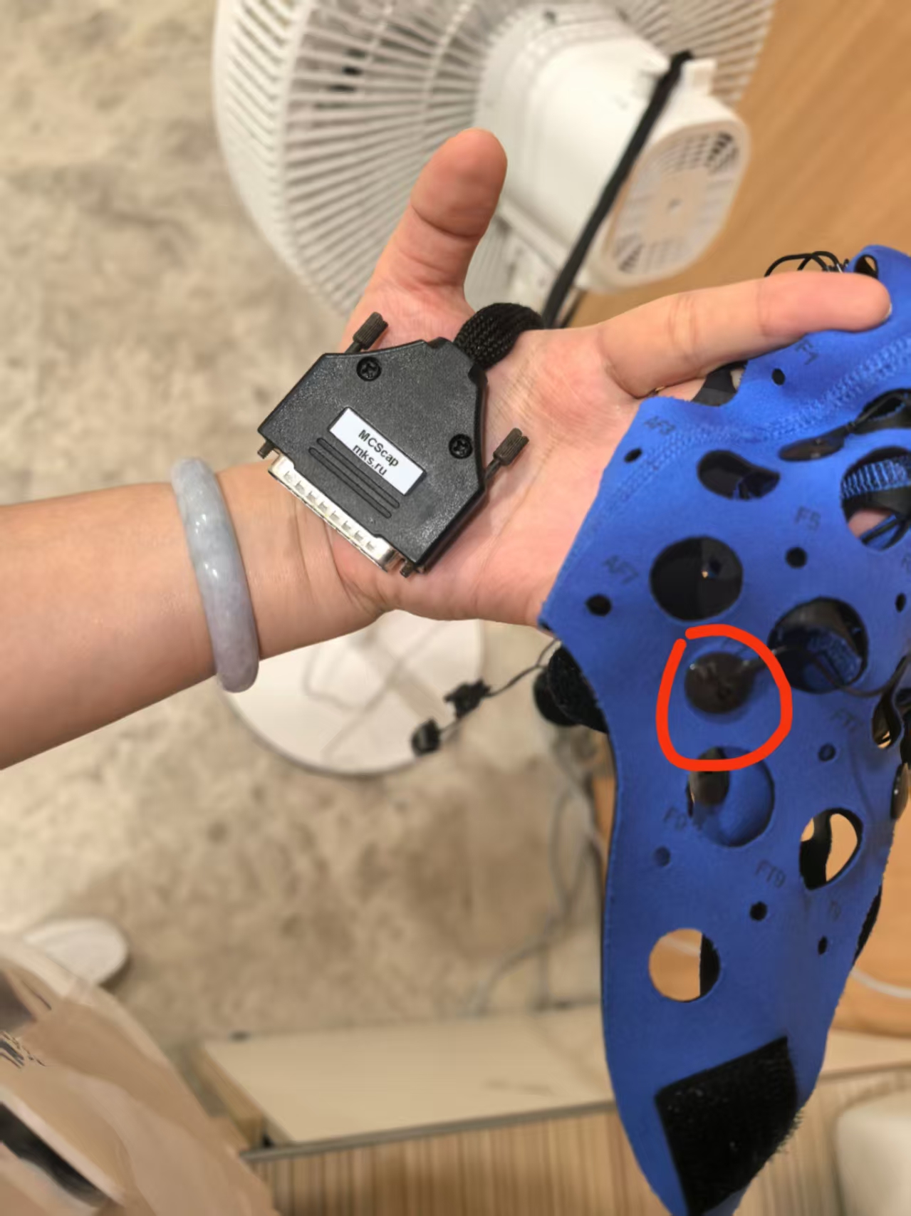 維修NVX36腦電圖機電極帽故障