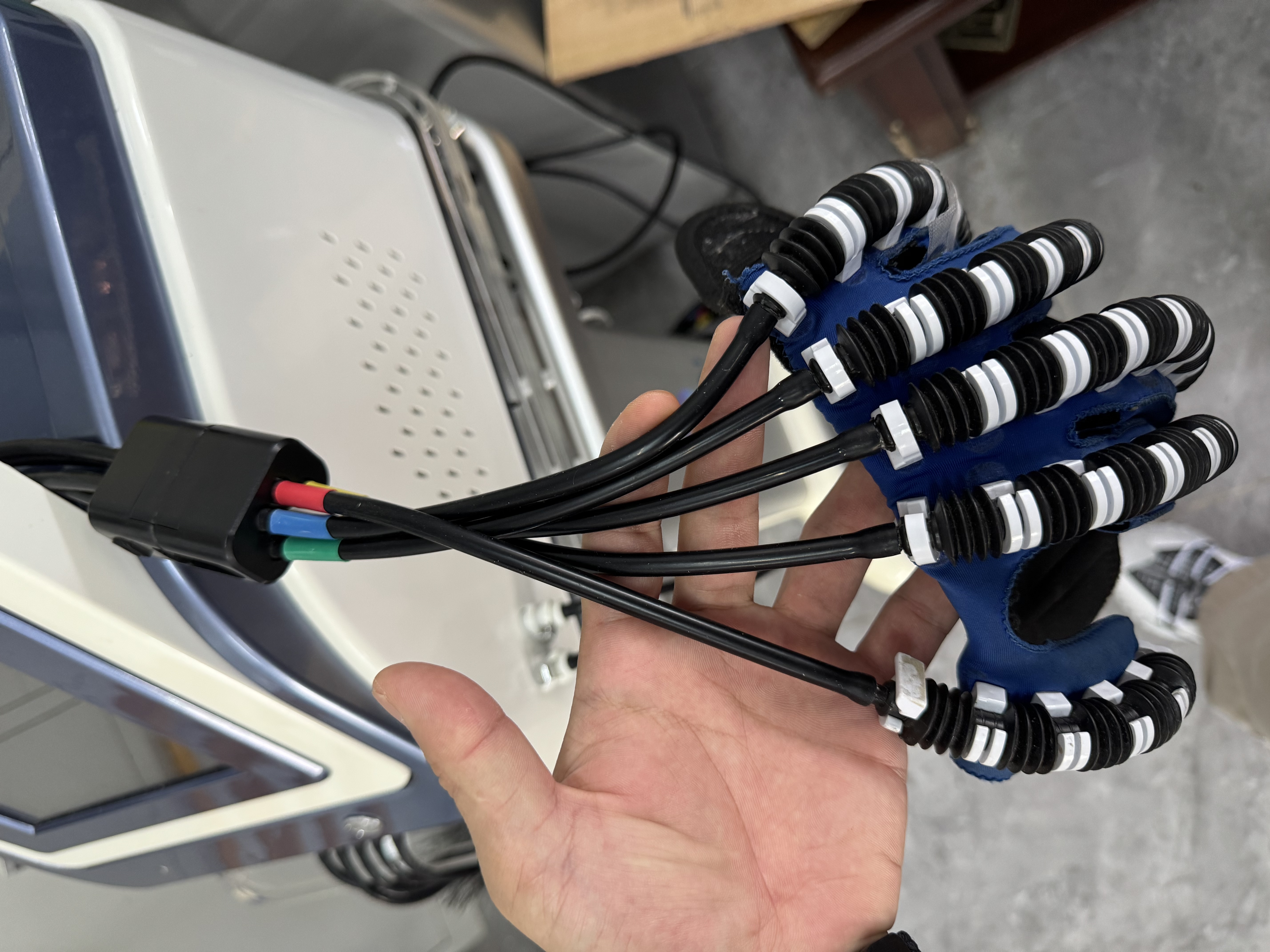 維修氣動(dòng)式關(guān)節(jié)智能康復(fù)系統(tǒng)HM-SK-8000治療手套