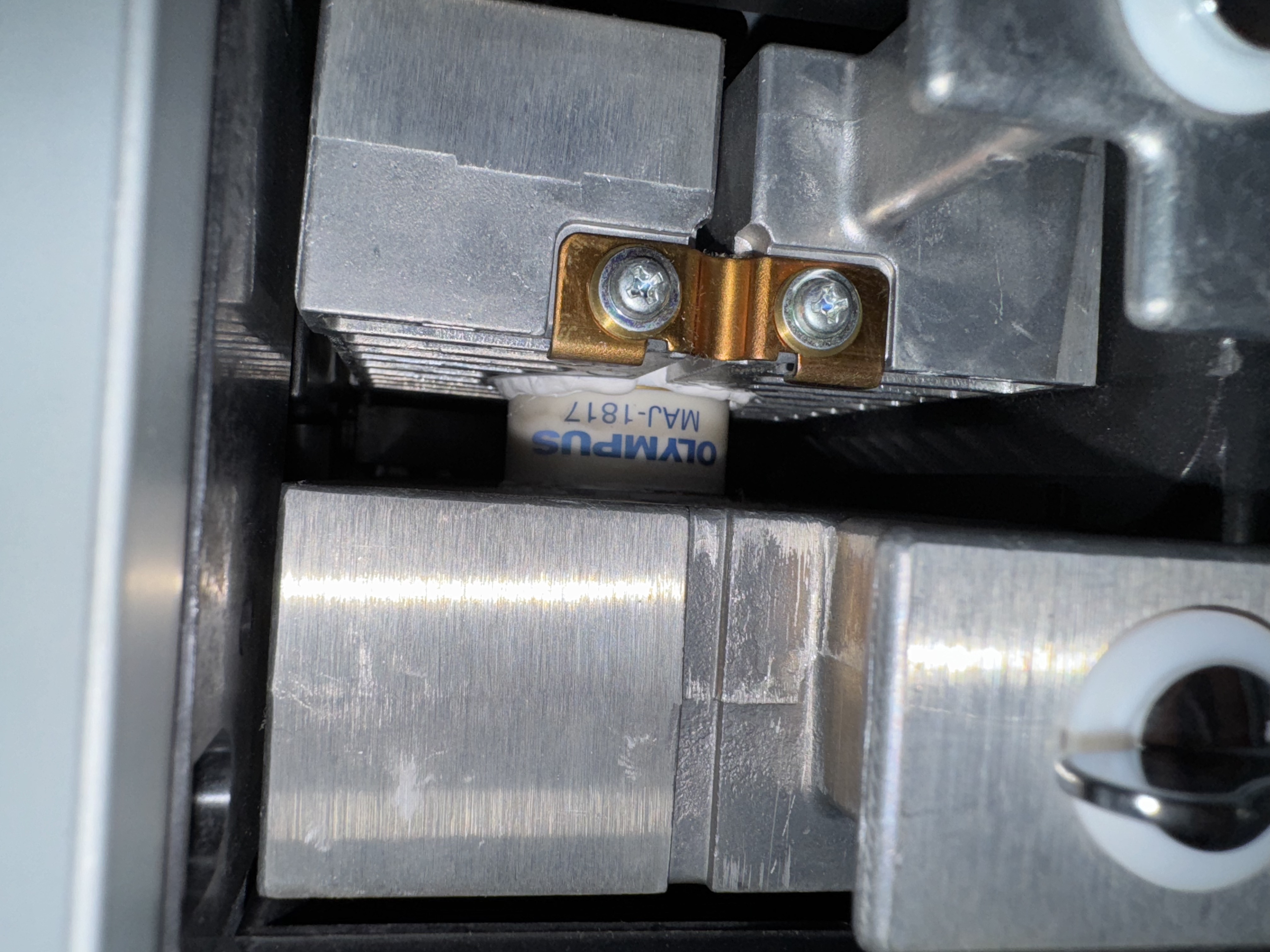 维修奥林巴斯CLV-290SL冷光源