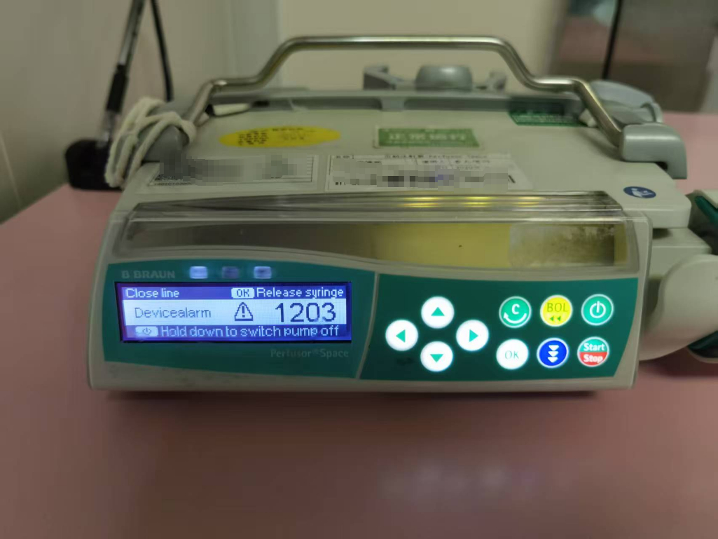 维修Space注射泵针筒摔断、夹板浸水腐蚀