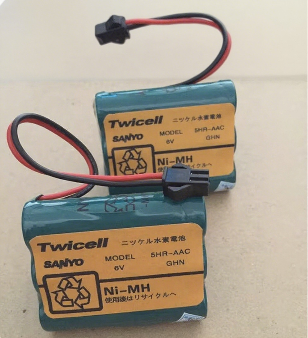 维修日立 超低温冰箱 / 超低温冰箱电池