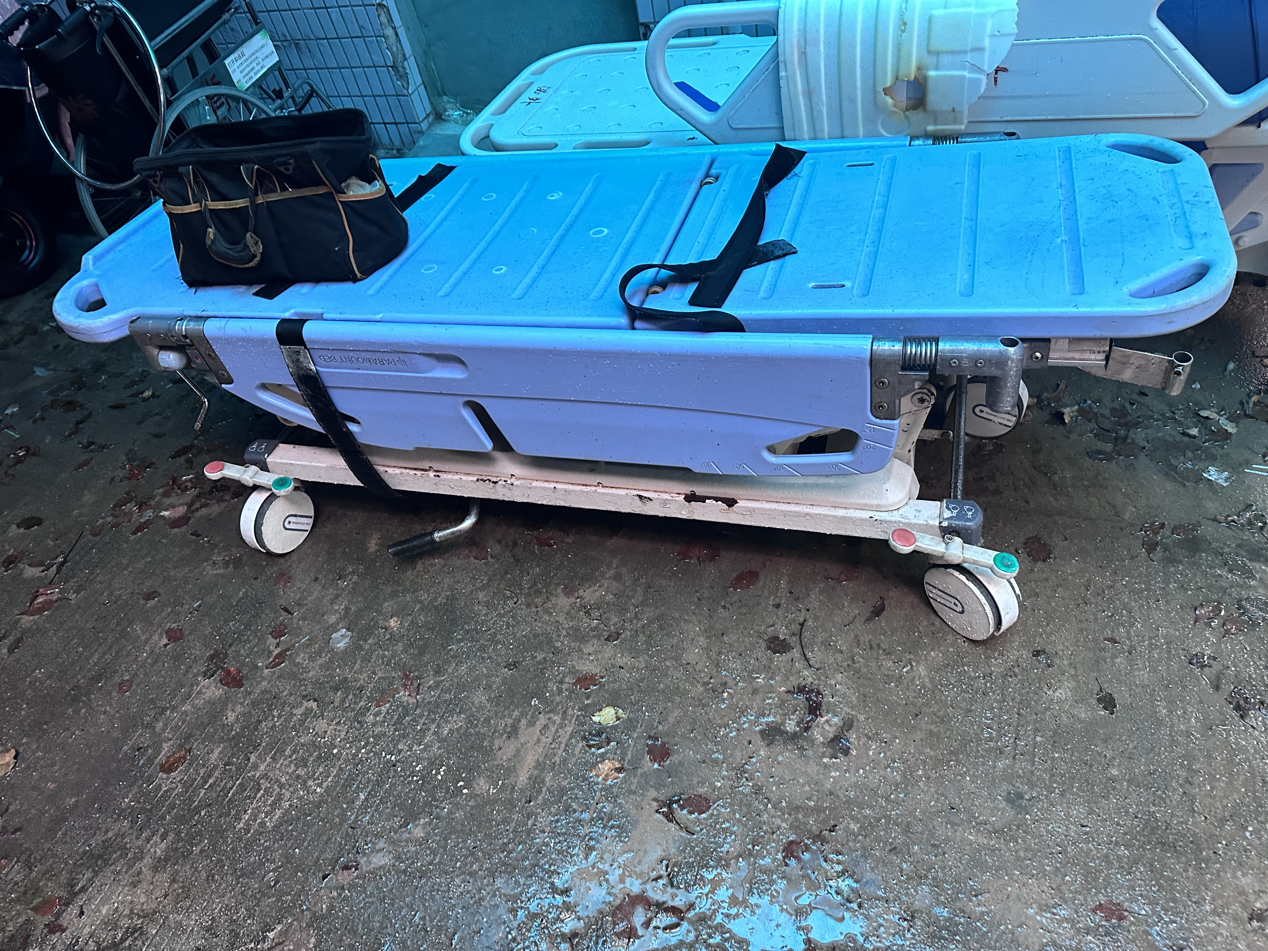 维修八乐梦 八乐梦病床 通用型 中控脚轮