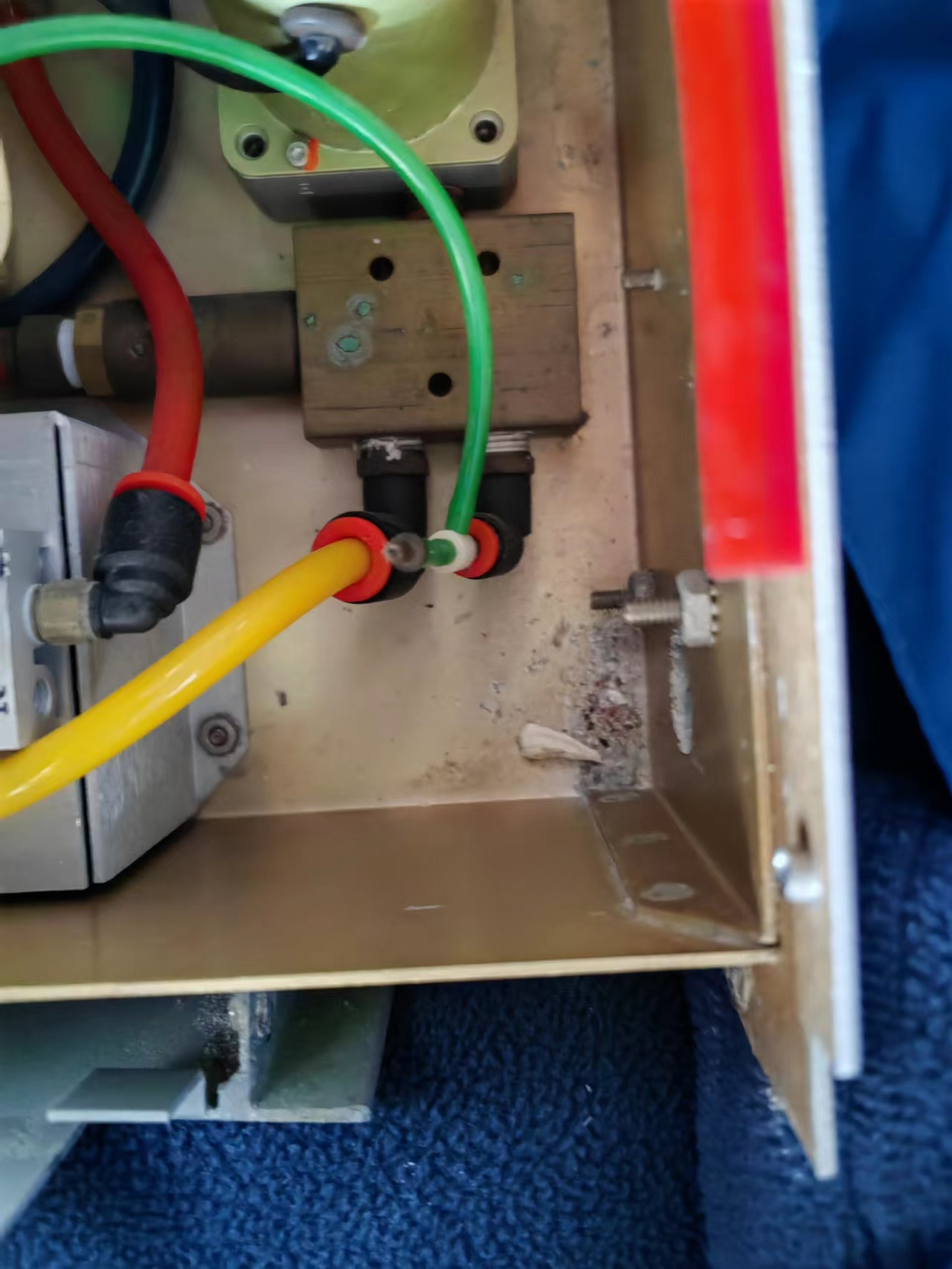 维修博士伦 博士伦超声乳化 pnemie 安全阀