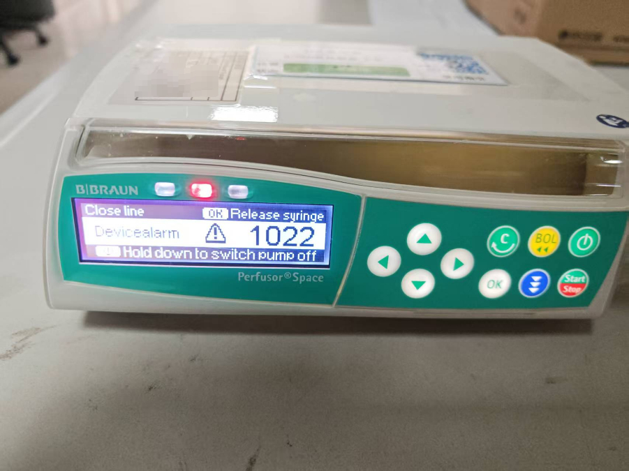 维修贝朗注射泵驱动头夹板驱动故障