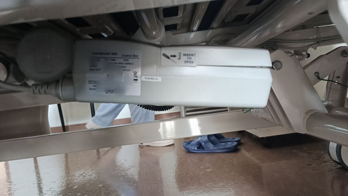 维修八乐梦39F电动病床无法控制